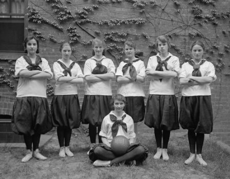 female basketball players
